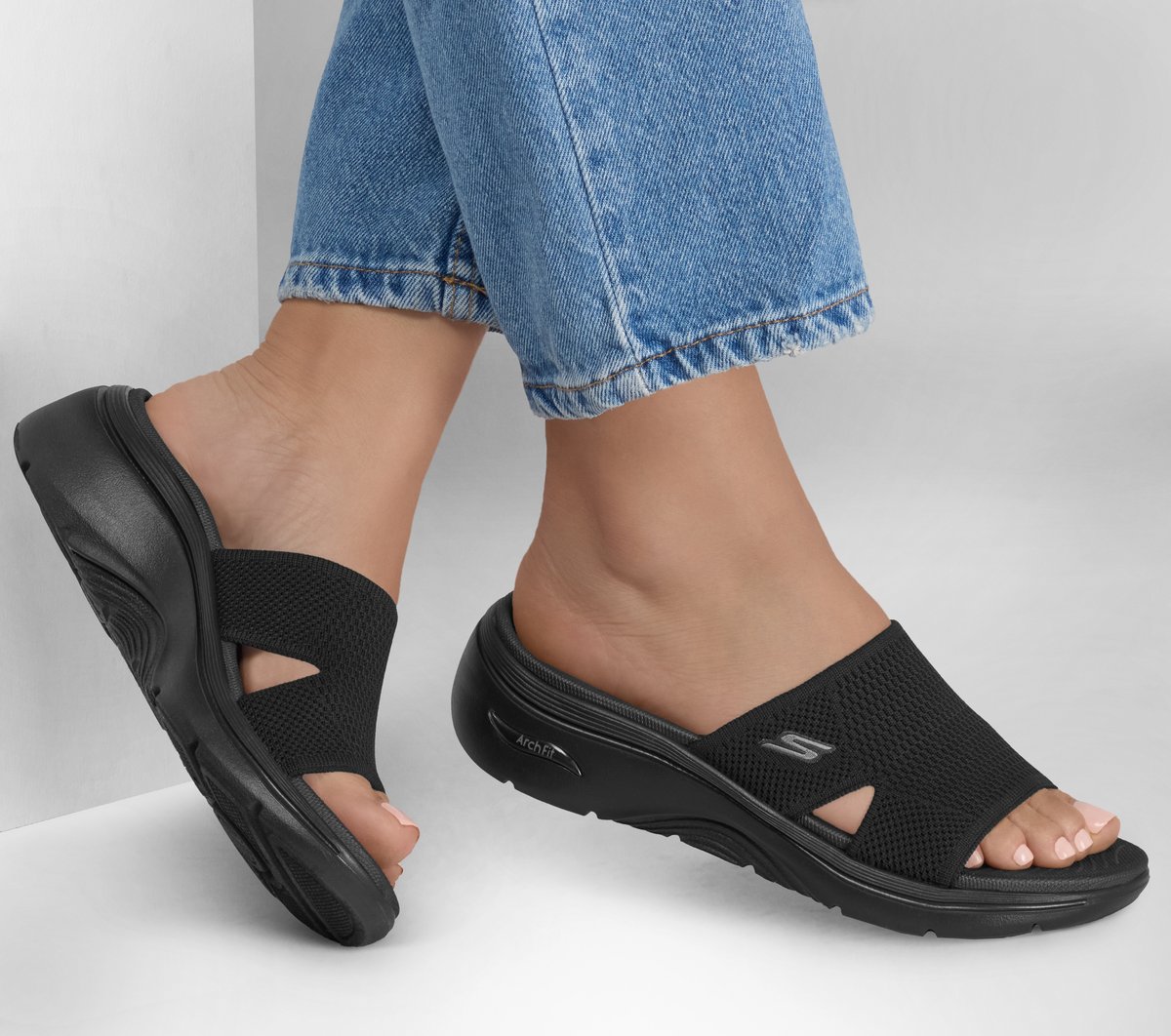 GO WALK Arch Fit 2.0 Sandal - Dakota Shoes | Women Skechers online