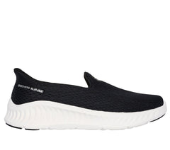 BLACK / WHITE