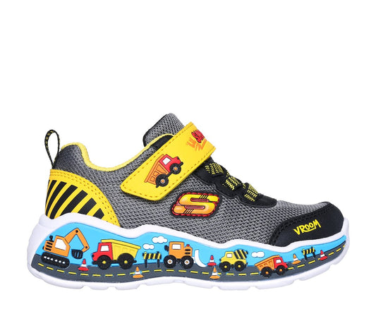 Play Scene | Men Skechers near me