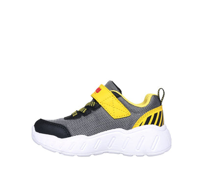 Play Scene | Men Skechers near me